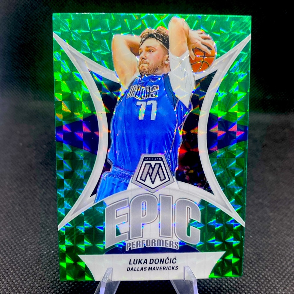 2023-24 Panini Mosaic Luka Doncic EPIC Performers